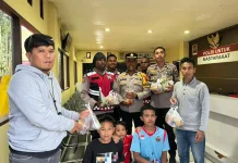 Berbagi Takjil di Wamena: MAMMESA Jangkau Aparat Keamanan dan Pegawai Instansi