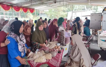 Antusiasme Warga Tinggi, Pasar Murah Guwosari Diserbu Pembeli