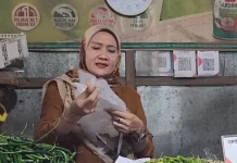 Harga Plastik Melejit, Pedagang Beringharjo