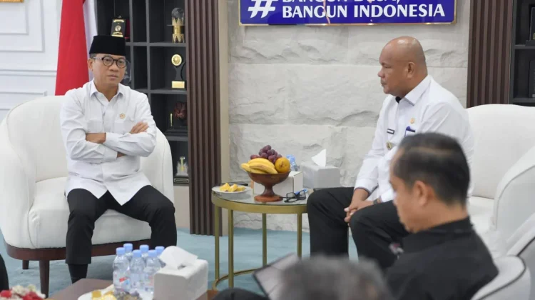 Mendes PDTT Terima Audiensi Bupati Nias Utara