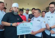Gubernur Bengkulu Salurkan Bantuan Longsor Bandung Barat-