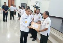 Bupati Bintuni Serahkan DPA 2026 ke OPD