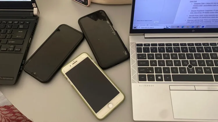 Efek Kecanduan Main HP pada Anak di Bawah Umur