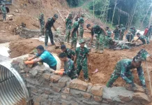 Tuntaskan Pembangunan Jembatan Armco Titik Kedua di Desa Mela Dolok