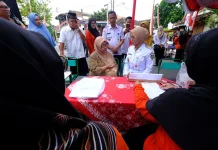 Tinjau Posyandu 6 SPM Pajang, Astrid Widayani Terima Keluhan