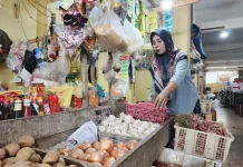 Harga Sembako Turun, Pasar Dabo Tetap Sepi