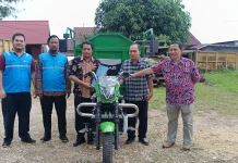 PLTMG Baubau Serahkan Motor Sampah Dukung Kebersihan Kota