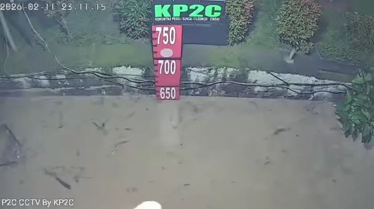 Sungai Cileungsi Siaga 1 KP2C Siaga Bencana.