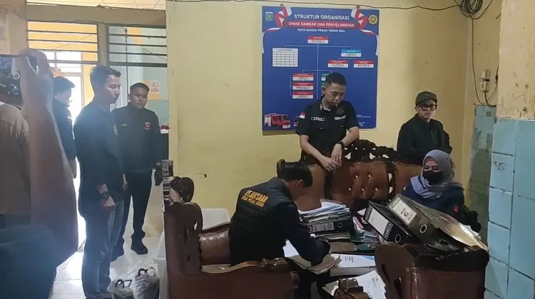 Kejari Sungai Penuh Geledah Kantor Damkar, Sita Dokumen