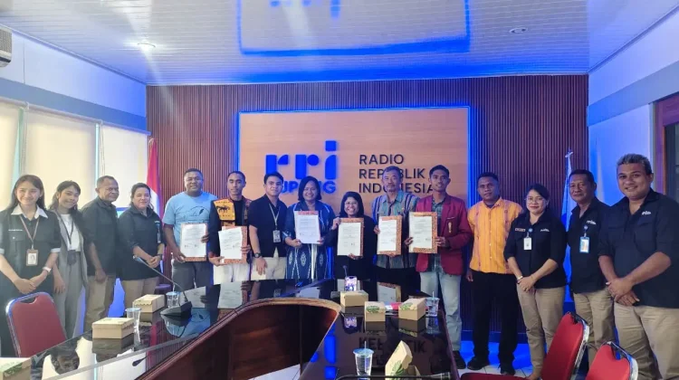RRI Kupang Teken MoU Bersama Lima Mitra Strategis