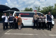 Satlantas Polres Sumenep Latih Sopir Ambulans Safety Driving