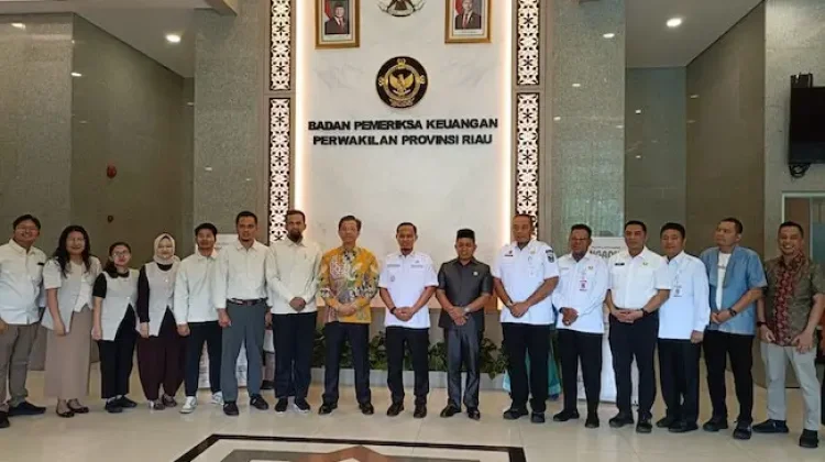 Pendapatan Pekanbaru Melonjak Rp400 Miliar di 2025