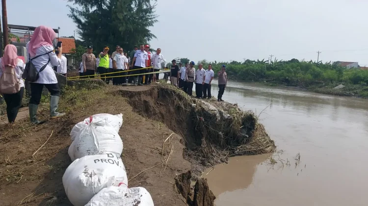 Pemerintah Kota Tegal Tinjau Lokasi Sungai Jebol