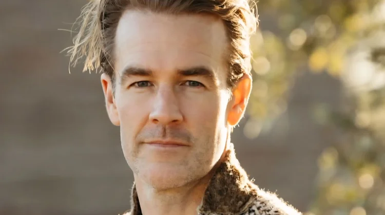 Tutup Usia, Ini Profil James Van Der Beek