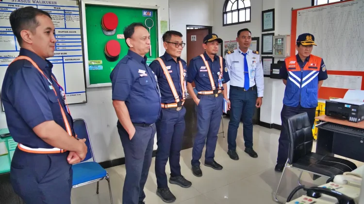 Direksi KAI Inspeksi Lintas di Daop 7 Madiun