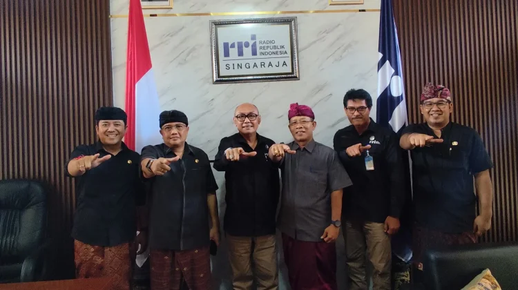 RRI, Kesbangpol, KPU Buleleng Tandatangani MoU Edukasi Demokrasi