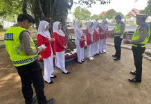 Satlantas Polres Bone Sasar Keramaian Sosialisasi Keselamatan