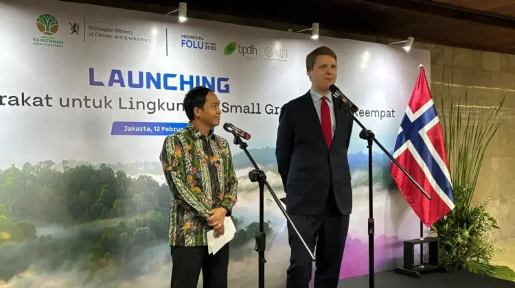 Indonesia-Norway Launch New FOLU Community Grant Program