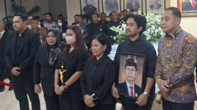 DPRD Surabaya Lepas Kepergian Ketua Adi Sutarwijono