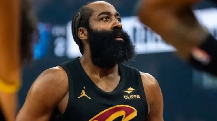 Debut James Harden , Cavaliers menang Atas Wizard