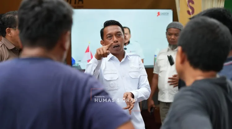 Pemkab Sidrap Kirim 15 Truk Telur ke Berbagai Daerah di Indonesia