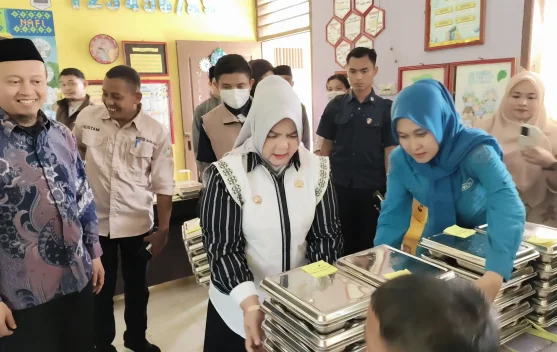 Wabup Touna Launching SPPG Tombiano Dukung MBG Nasional