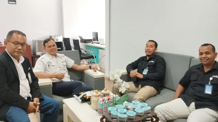 Silaturahmi RRI Meulaboh dan BSI Perkuat Sinergi Bersama