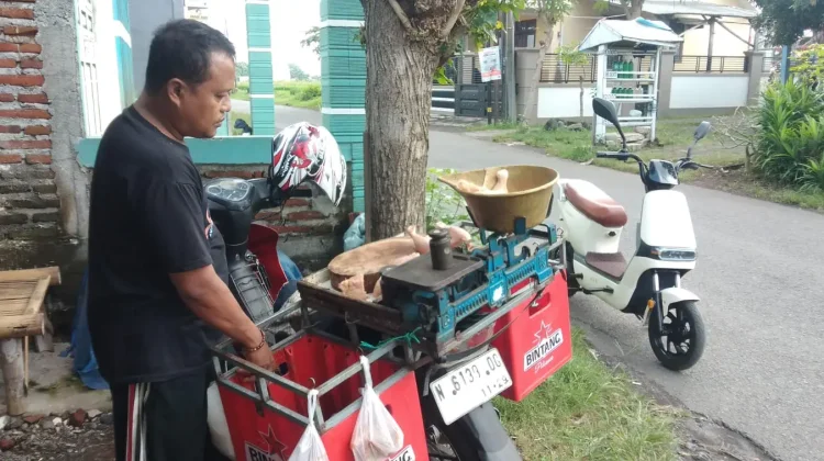 Harga Daging Ayam di Kota Probolinggo Tembus Rp44 Ribu per Kilogram