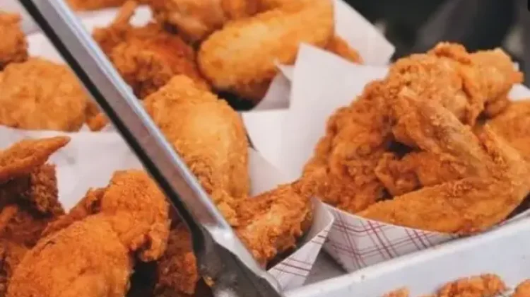 Konsumen Keluhkan Potongan Dus di Makanan, BPSK Siap Fasilitasi