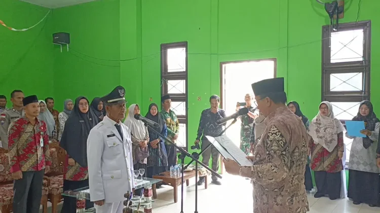 Wabup Natuna Secara Resmi Melantik PAW Desa Cemaga