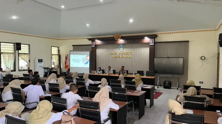 Satlantas Bangkalan Edukasi Pelajar Tertib Berlalu Lintas