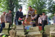 Menjelang Ramadan, Kapolresta Makota Ziarah Makam Korban Kanjuruhan