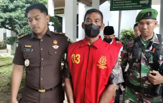 Diduga Korupsi, Oknum Kades Cibogo Cs, Ditahan Kejari