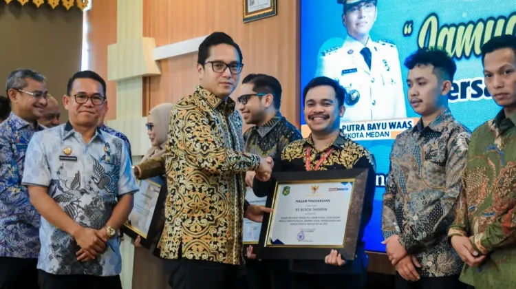 Rico Waas Dorong Investasi dan Perlindungan Tenaga Kerja