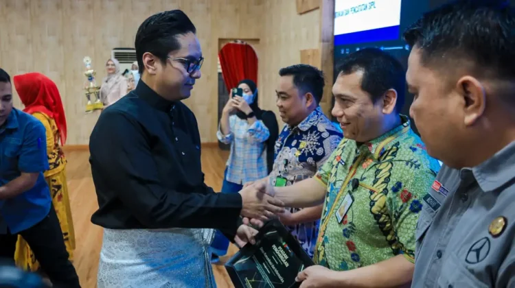 Diskominfo Medan Raih Penghargaan IGA 2025 Pemko