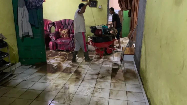 Lima Tahun Warga Gedong Tataan Hidup Dibayangi Banjir