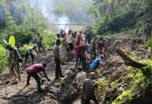 Warga Blang Rongka Normalisasi Saluran Irigasi