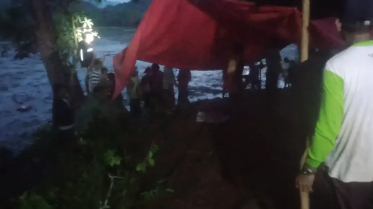 Hujan Deras, Warga Bima Terhanyut Arus Banjir