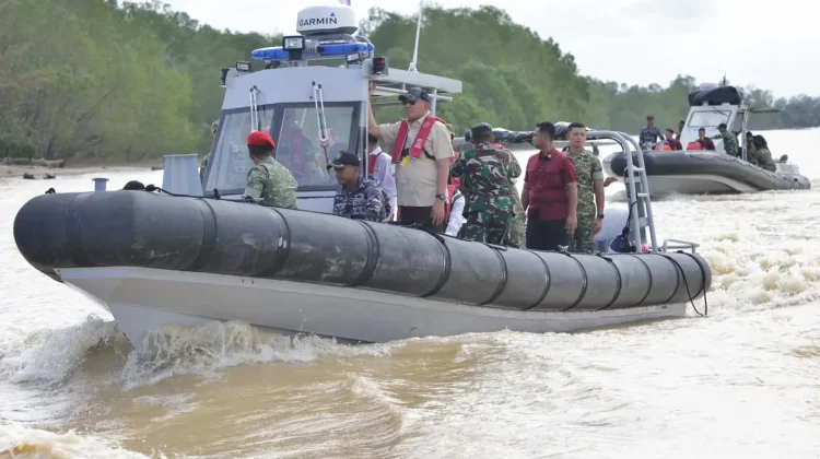 Menhan Tinjau Pengerukan Muara Kuala Penaga oleh Satgas Kuala