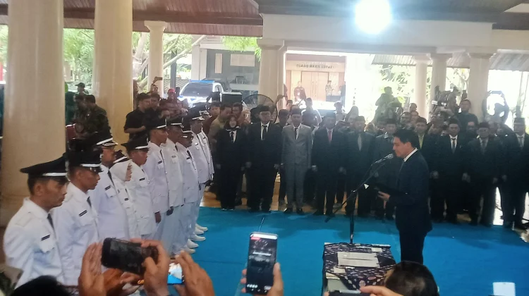 Lucky Hakim Menugaskan 138 Kuwu saat Pelantikan