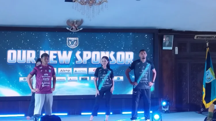 Jersey Baru Persela Jadi Simbol Harapan Baru Lamongan