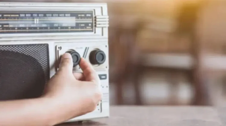 13 Februari, Peringatan Hari Radio Sedunia