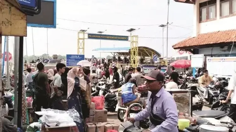 jelang Ramadan dan Libur Santri Kapal menuju Kangean Alami Lonjakan