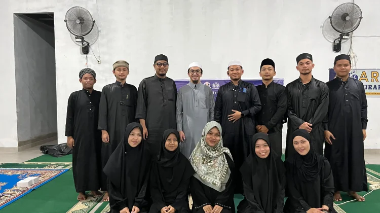 Peringatan Isra Mi’raj Teman Tuli di Singkawang