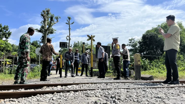 Tiga Kali Terjadi Kecelakaan, Perlintasan KA Srengat Ditutup