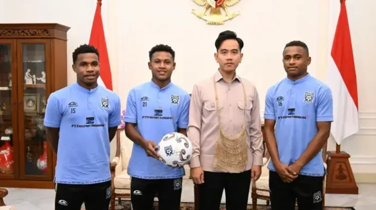 Vice President Encourages Papuan Athletes to Shine for Indonesia