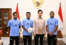 Vice President Encourages Papuan Athletes to Shine for Indonesia