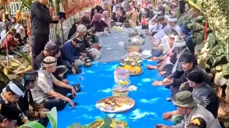 Tradisi Ngikis, Memagar Diri Menyambut Ramadan di Ciamis