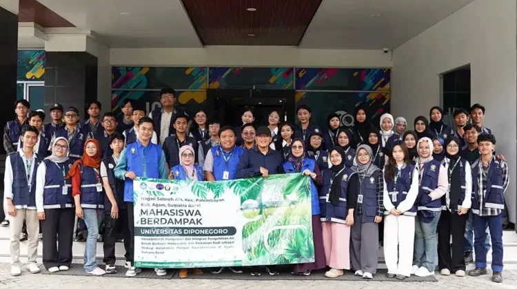 Undip Terjunkan 50 Mahasiswa Lokasi Bencana Banjir di Sumetera Barat