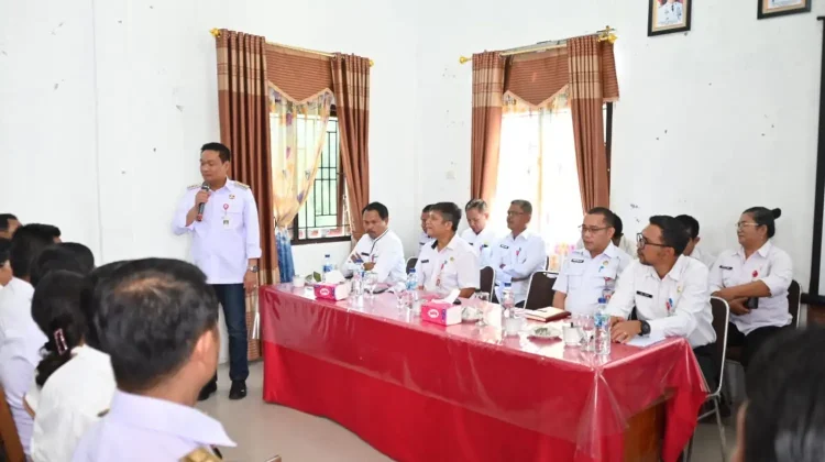 Bupati Humbahas Tekankan Perhatian Kepala Desa